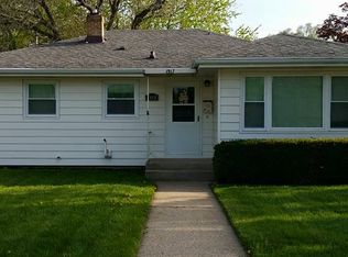 1917 Peterson Ave, Janesville, WI 53548