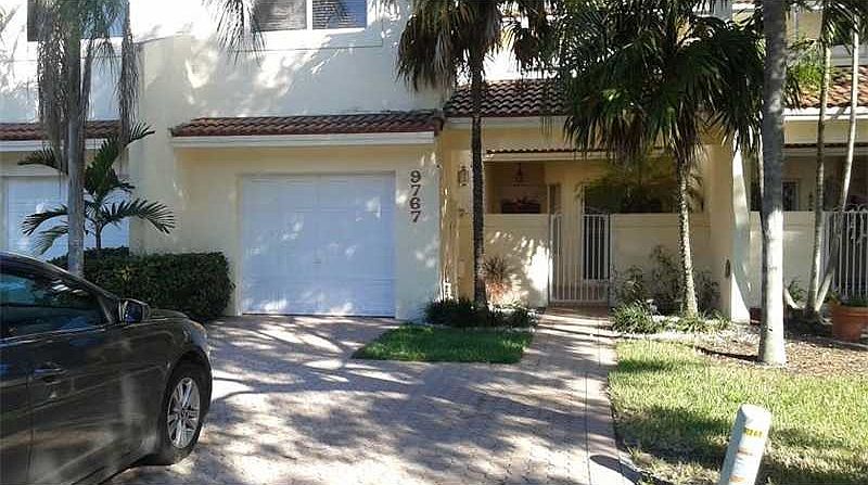 1st image of 9767 NW 44th Ter