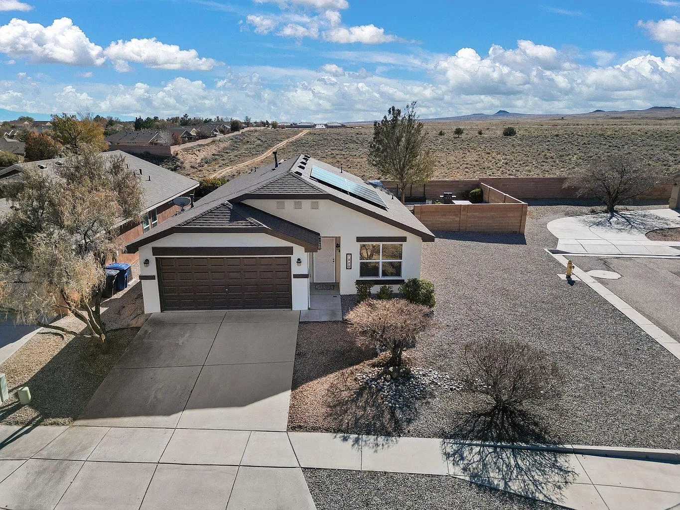 3 bed, 1658 sqft, $2,550 — Photo 3