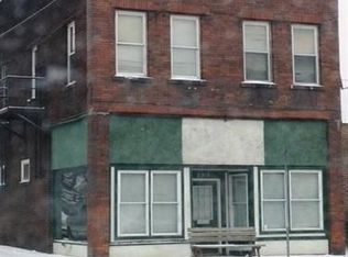 211 2nd St NW, Barberton, OH 44203