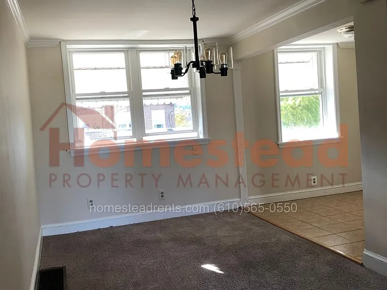 288 N Oak Ave — Photo 6