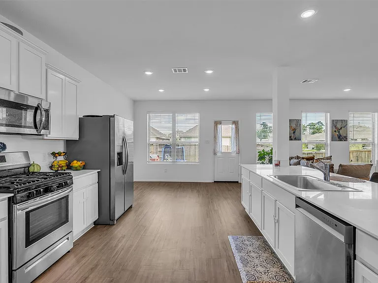 6304 Arcadia Sound Ln — Photo 13