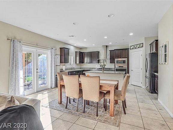 5th image of 1633 Meadow Bluffs Ave