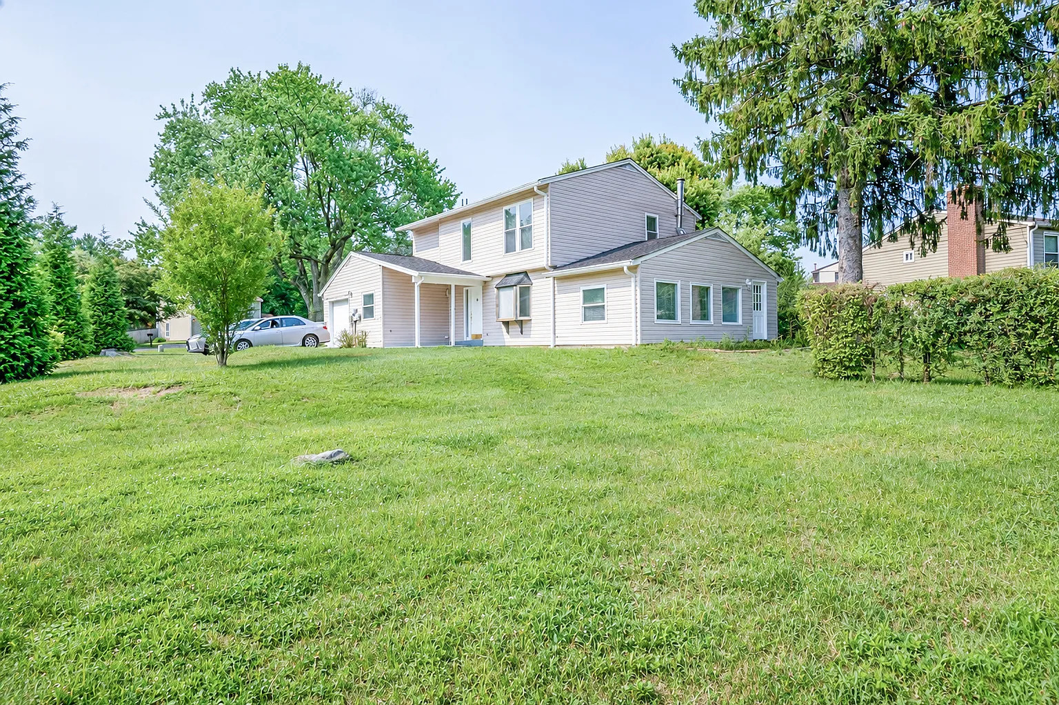 4 bed, 2.5 bath, 2145 sqft, $3,500 — Photo 1