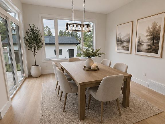 4th image of 4710 49th St