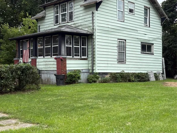 123 White St, Flint, MI 48505