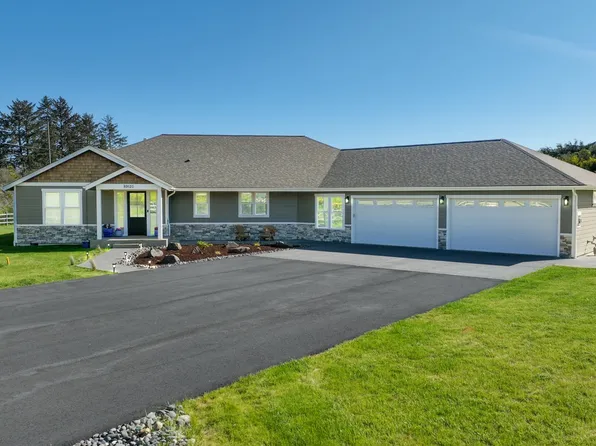 89120 Arrowhead Rd, Warrenton, OR 97146