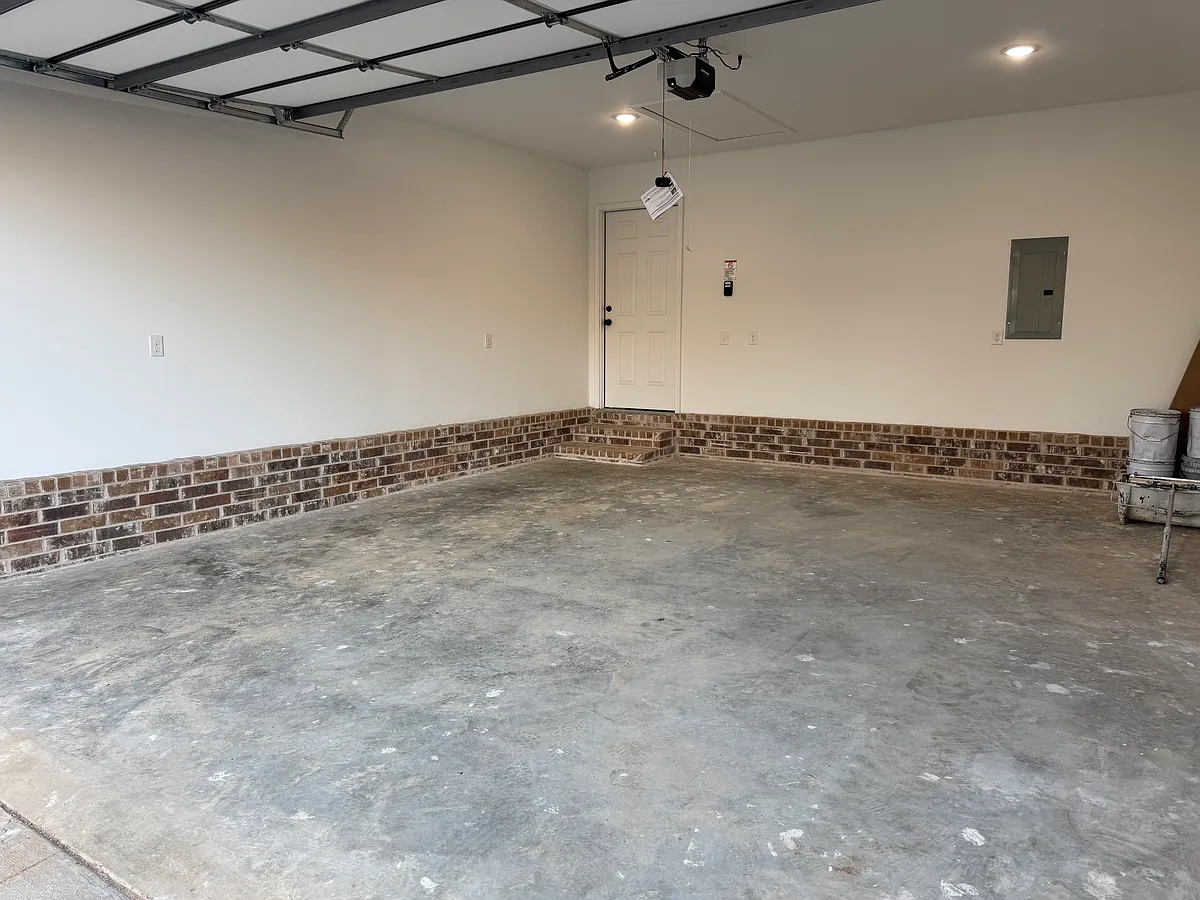 Building Photo - 2406 Rector Rd