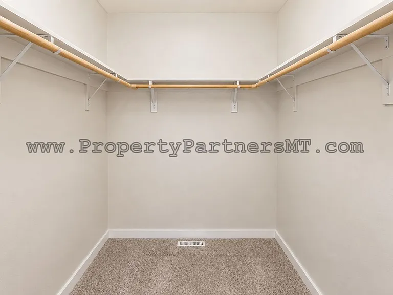 705 N Aster Ave — Photo 7