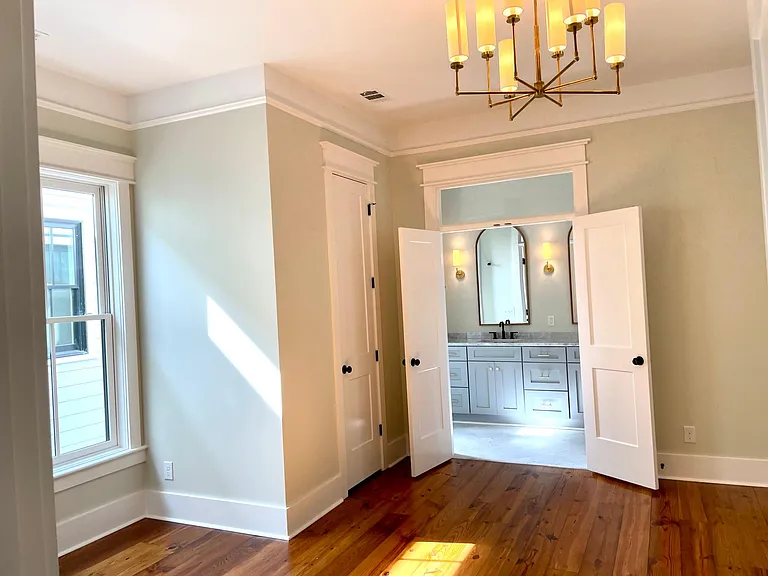 549 E Gwinnett St — Photo 18