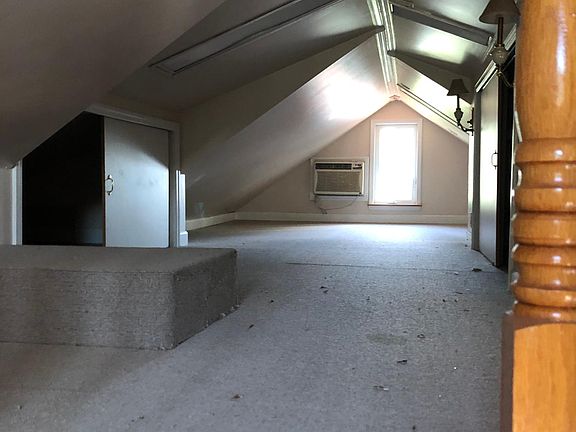 4th image of 182 Central Ave