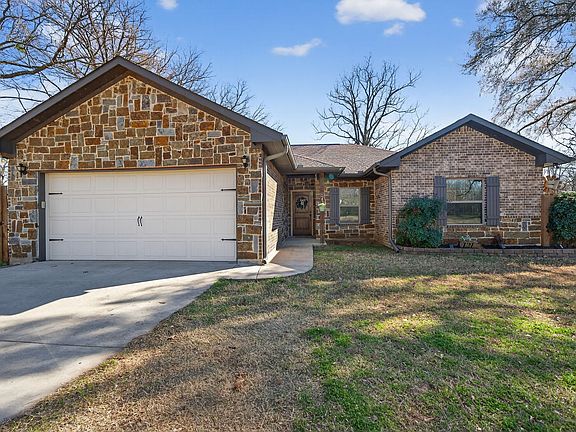 4th image of 121 Harmon Rd