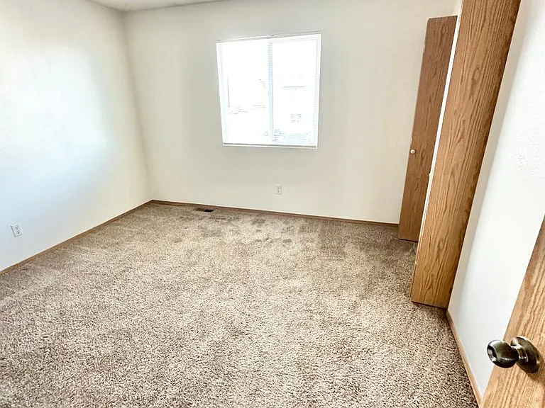 1329 Soaring Eagle Dr — Photo 9