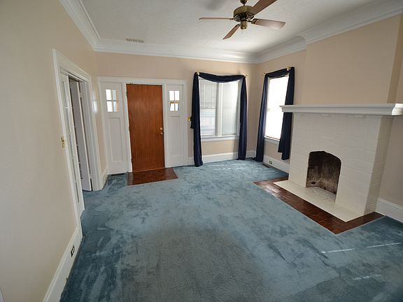 3rd image of 800 Wildwood Dr