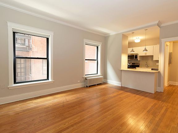 4th image of 329 W Fullerton Pkwy #306