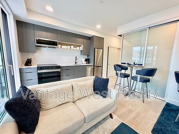 3rd image of 620 Coronation Ave #410