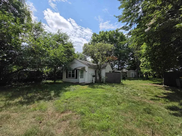 2877 Lincolnway E, Mishawaka, IN 46544