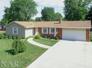 2804 Pheasant Run, Bloomington, IL 61704