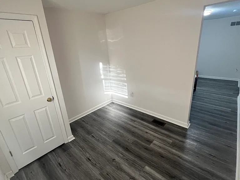 2405 Olden Ave #1 — Photo 4