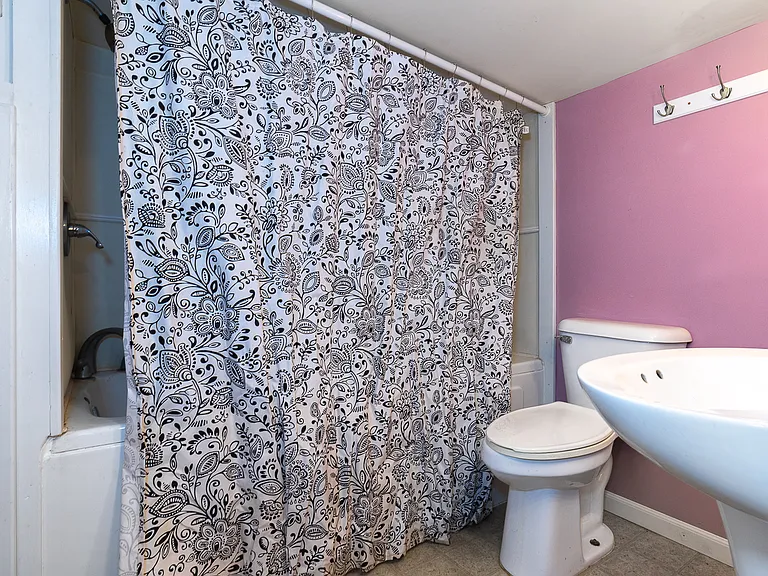 45 NE Castle Ct #3N — Photo 4