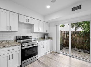 6165 Old Court Rd APT 123, Boca Raton, FL 33433