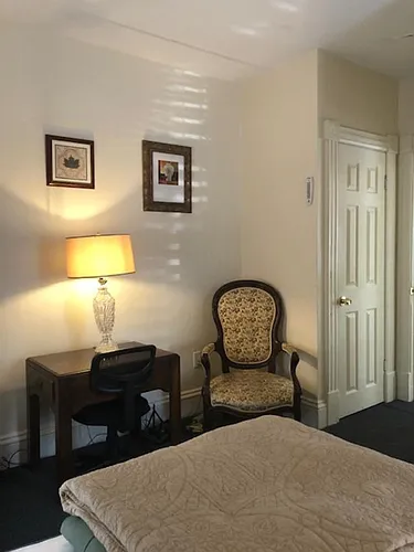 8 Pearl St #A Photo 1