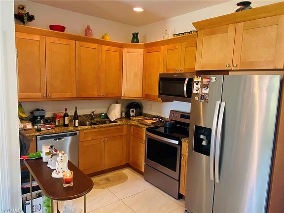 4th image of 2545 54th Ave NE