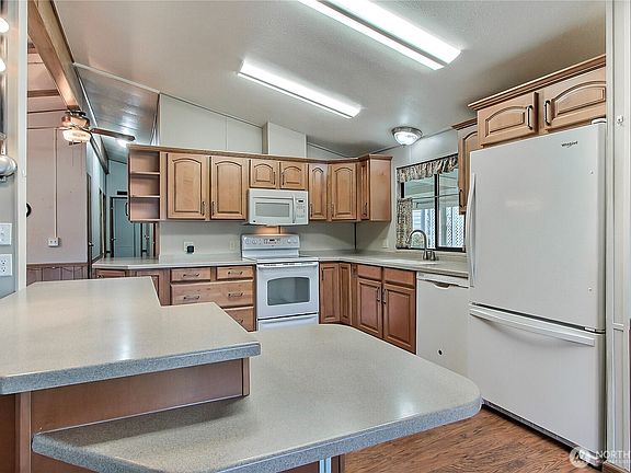 4th image of 2309 Alonda Lane NE