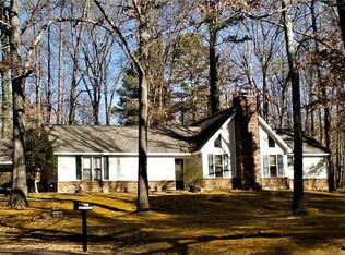 401 Redbud Ln, Oxford, MS 38655