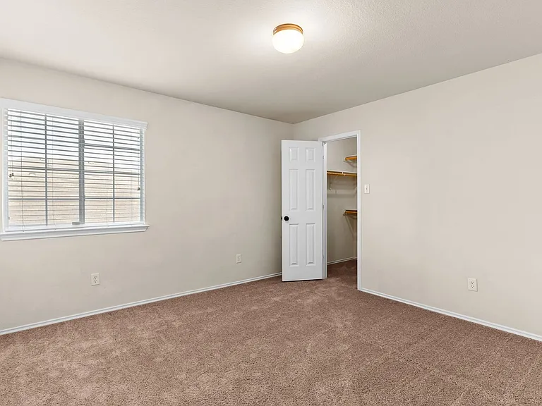 6106 Emilie Ln — Photo 13
