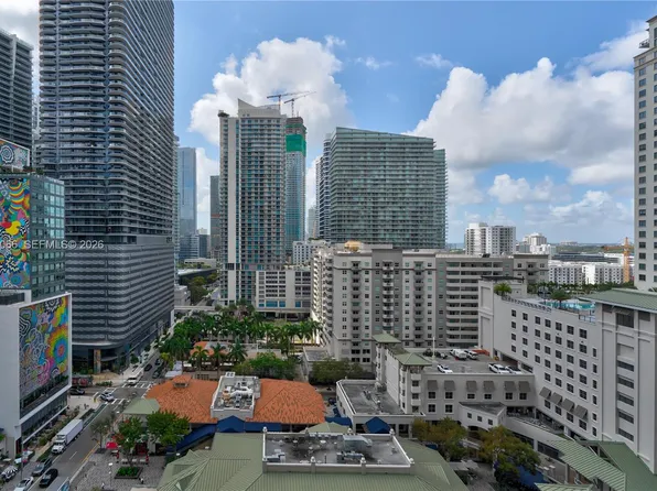 45 SW 9th St APT 1405, Miami, FL 33130