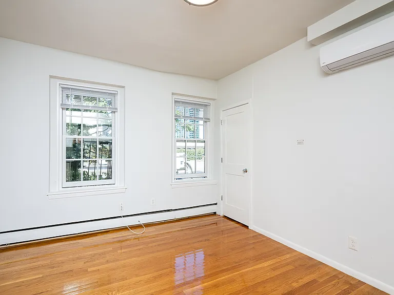 181 Saint Botolph St #5 — Photo 3