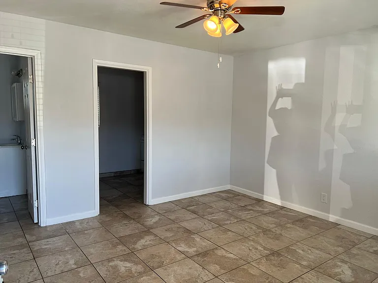 3010 Glendora St #11 — Photo 3