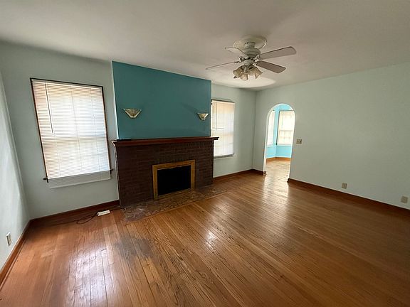 4th image of 237 N Main St