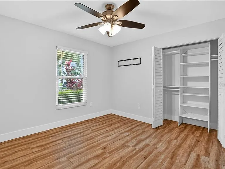 4230 Shady Oaks Ct — Photo 15
