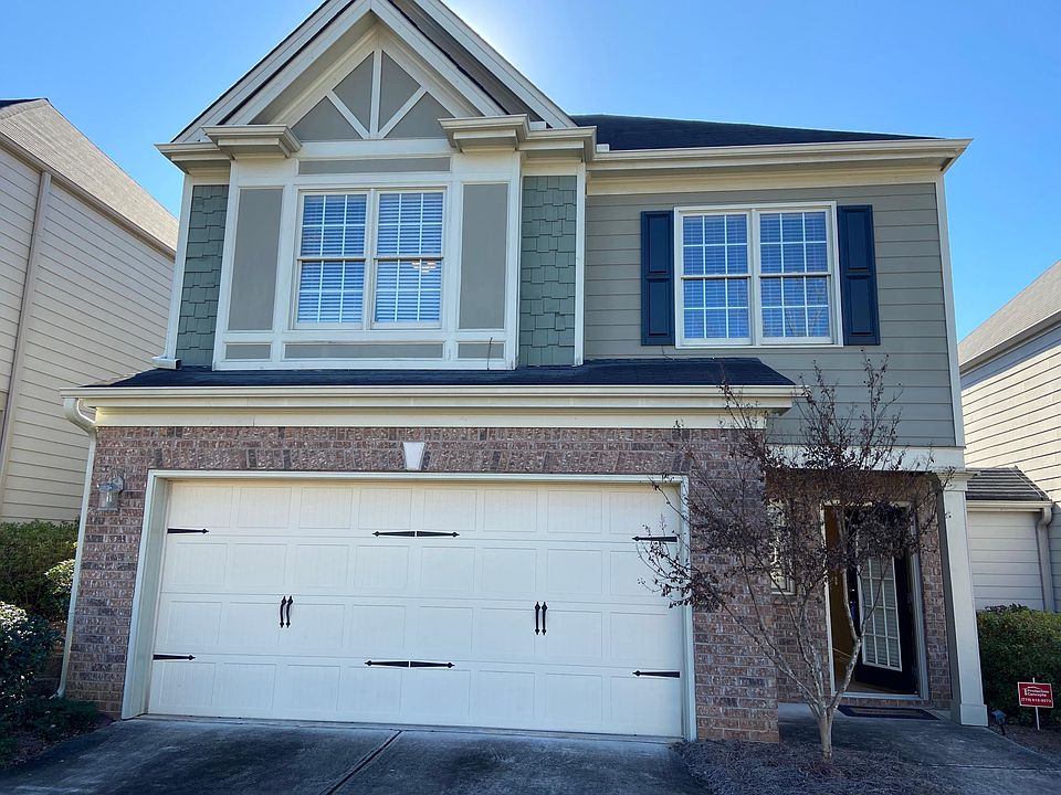 1st image of 204 Lakeside Dr
