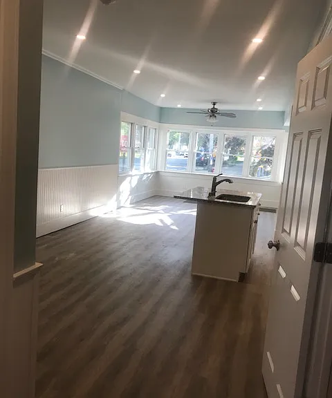 346 Wood St #1 — Photo 6