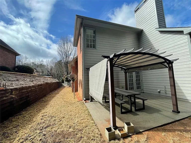 3730 Highcroft Cir — Photo 24
