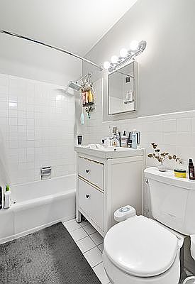 4th image of 333 E 30th St APT 5H