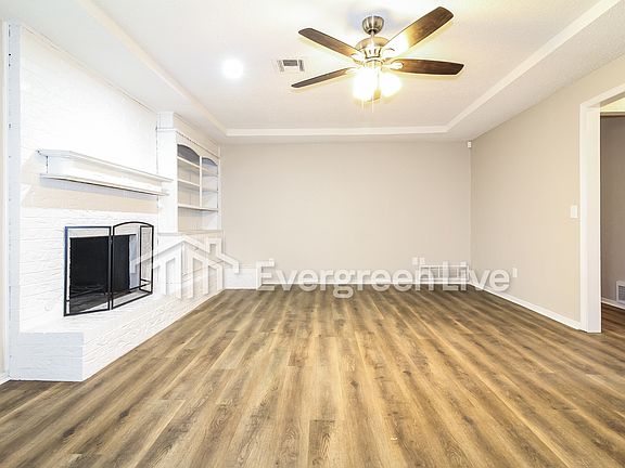 2nd image of 519 Wood Hollow Ln