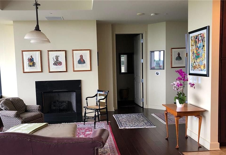 1st image of 700 W 31st St Ste 302
