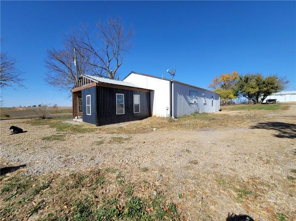 5985 NW Fairview Rd, Maysville, MO 64469