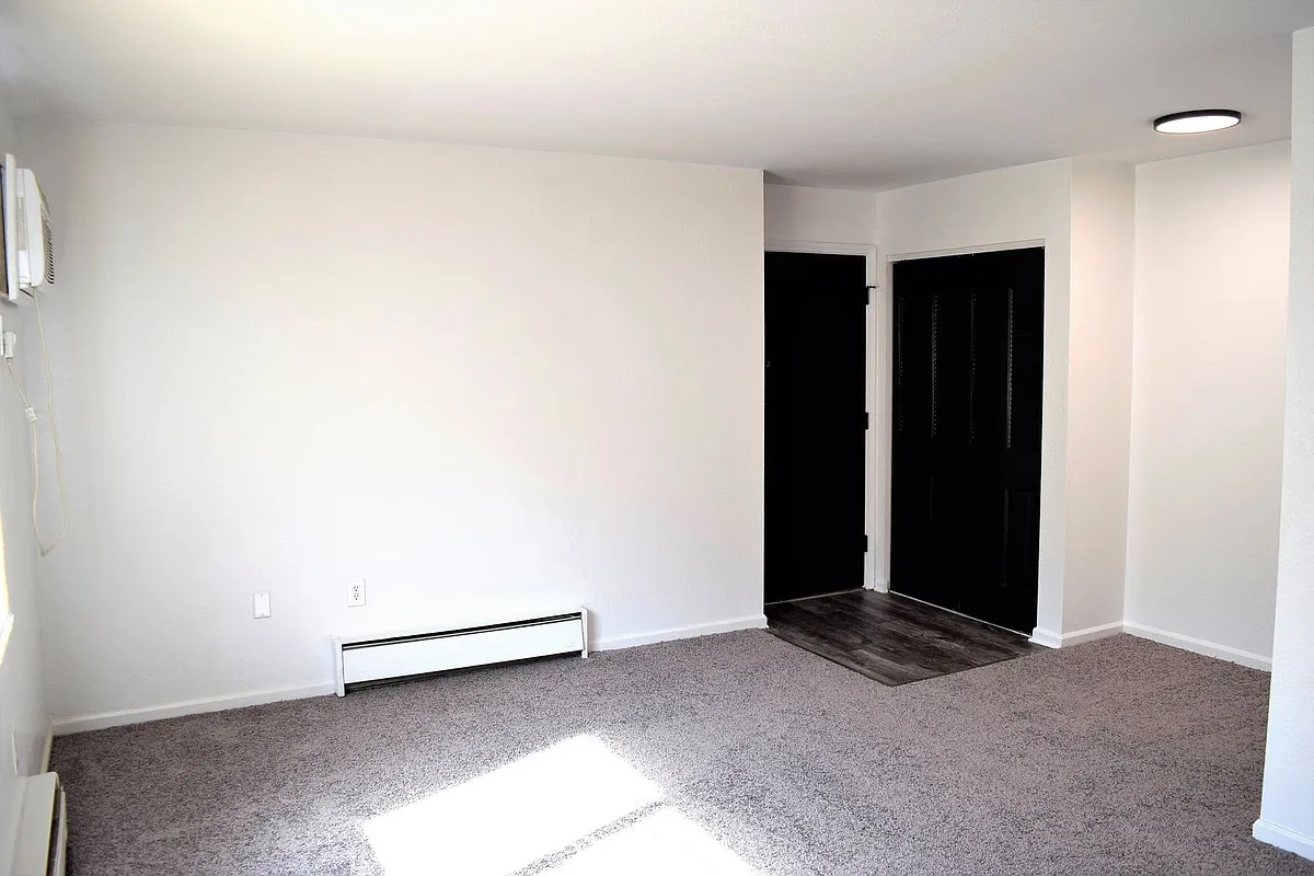 Building Photo - 207 Valley Ave #25