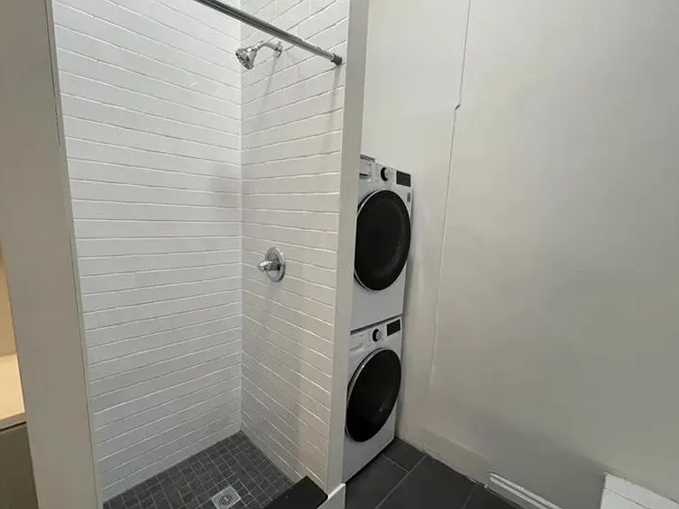 2037 Spring Garden St #1FF — Photo 9