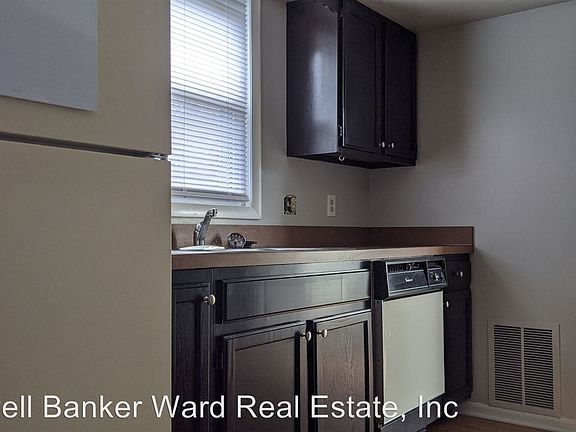 5th image of 1243 Colonial Dr