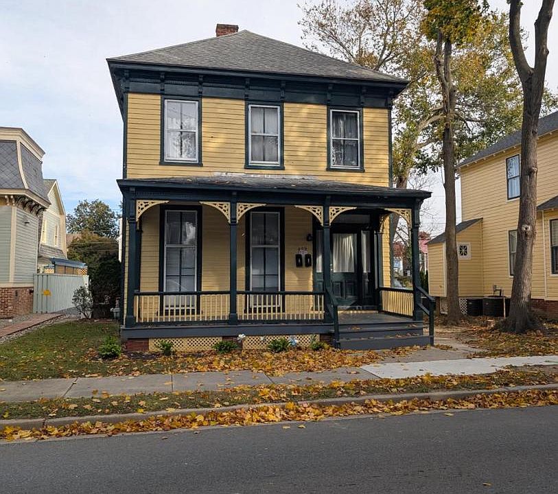 1st image of 409 Goldsborough St
