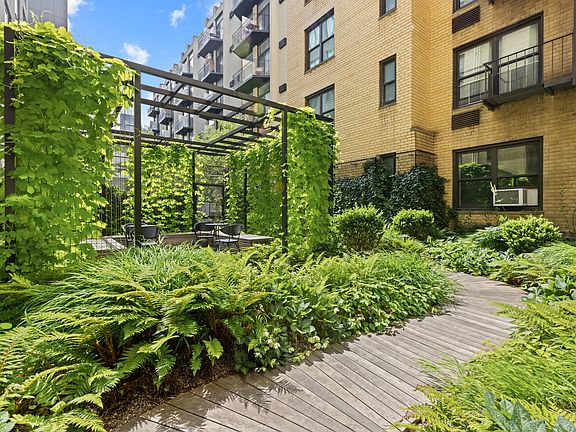 5th image of 85 4th Ave APT 4M