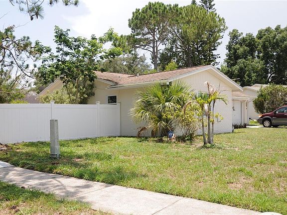 3rd image of 8002 WOODVINE PLACE