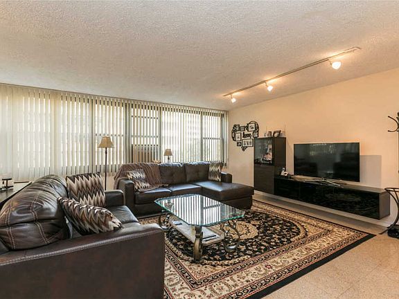 3rd image of 16230 Powells Cove Blvd APT 2A