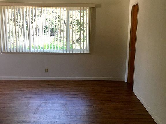 5th image of 4909 Klump Ave